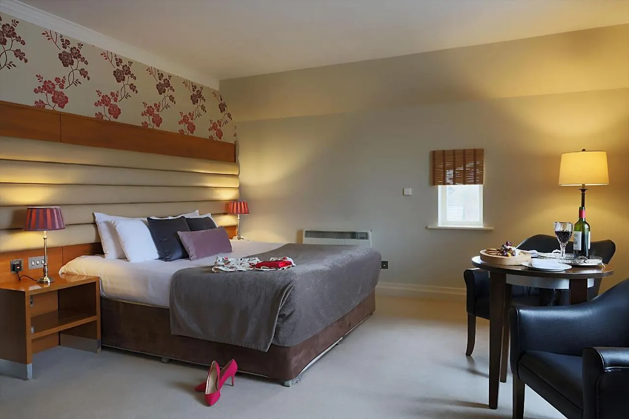 Westport Country Lodge Hotel