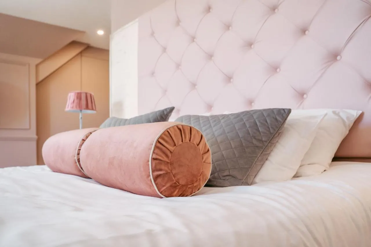 Westport Country Lodge Hotel