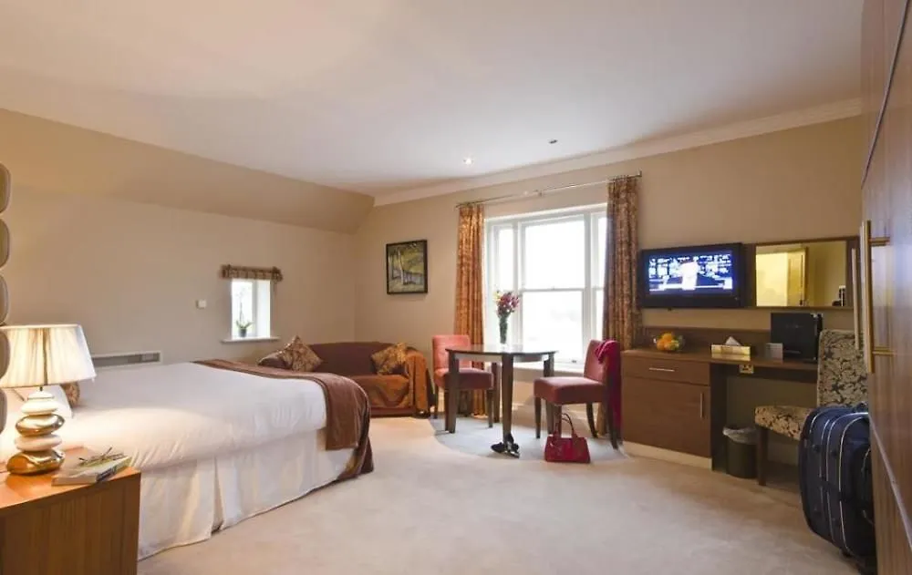 Westport Country Lodge Hotel